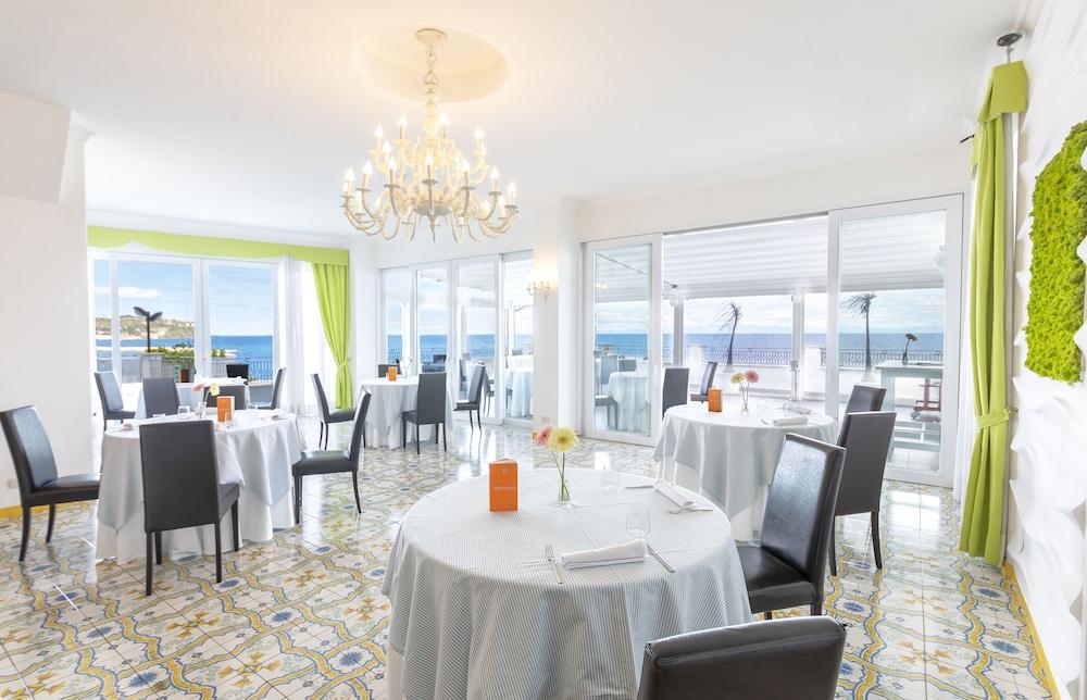 Hotel La Madonnina Casamicciola Terme Bagian luar foto