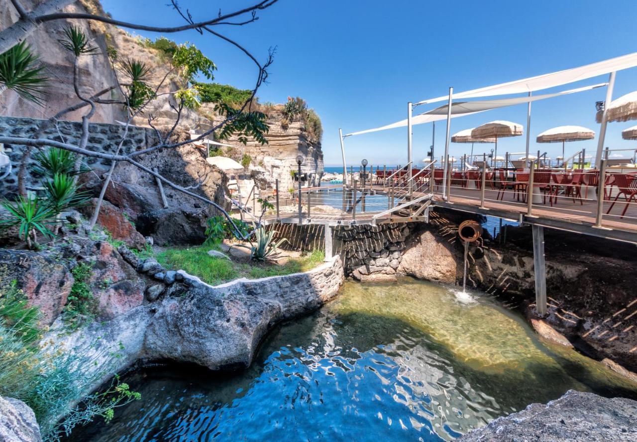 Hotel La Madonnina Casamicciola Terme Bagian luar foto
