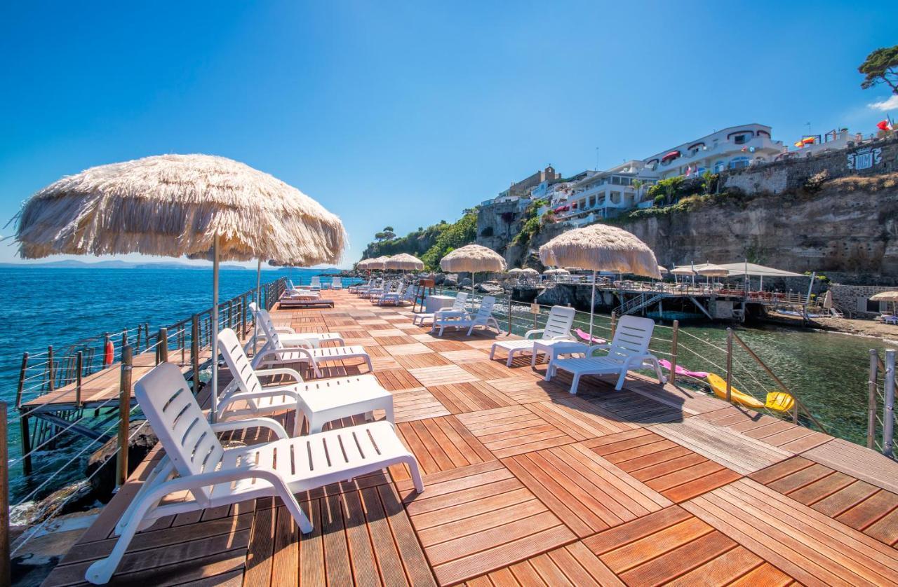 Hotel La Madonnina Casamicciola Terme Bagian luar foto