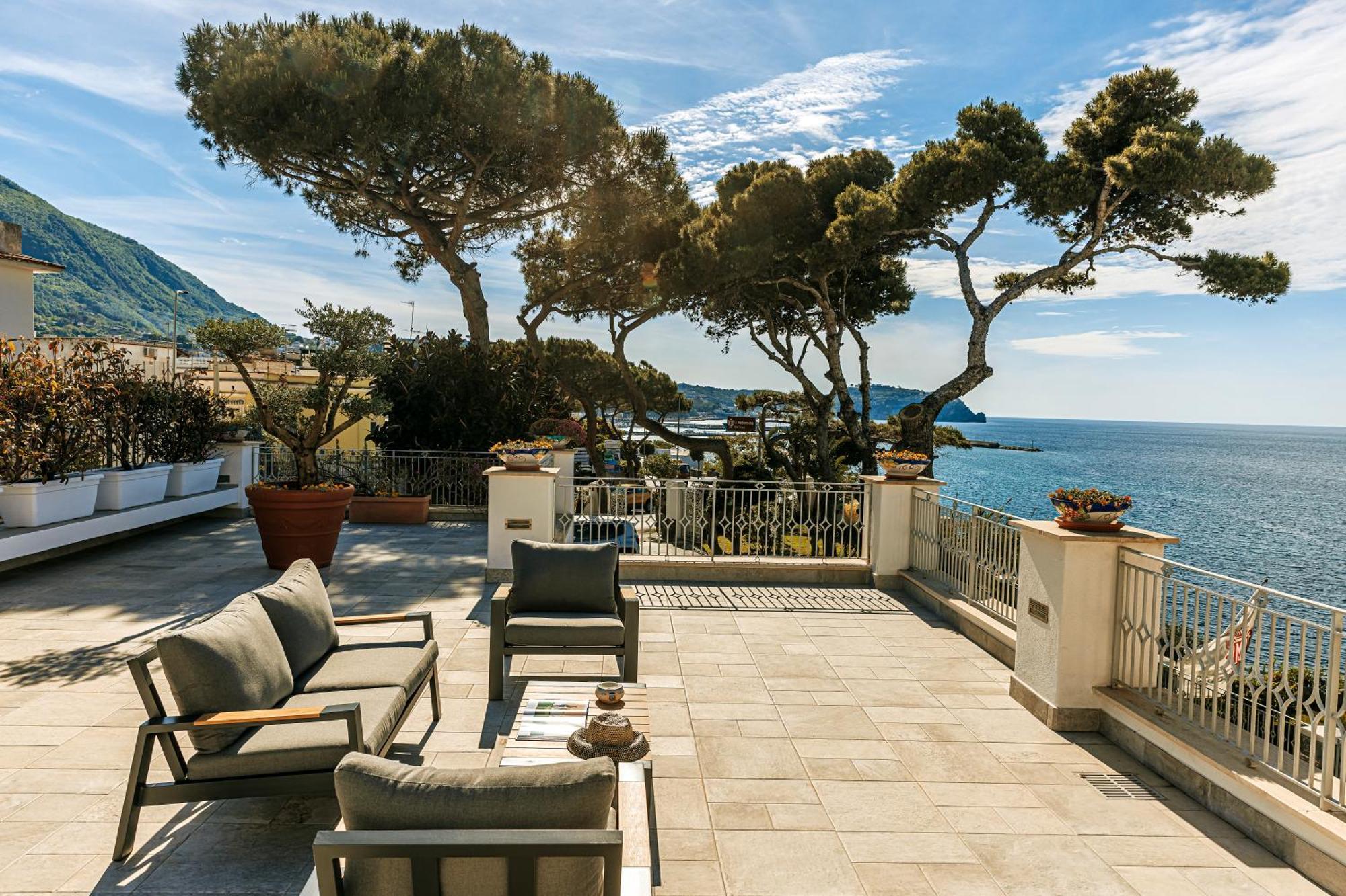 Hotel La Madonnina Casamicciola Terme Bagian luar foto